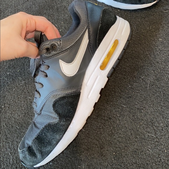 Nike Air Shoes. - Picture 5 of 8